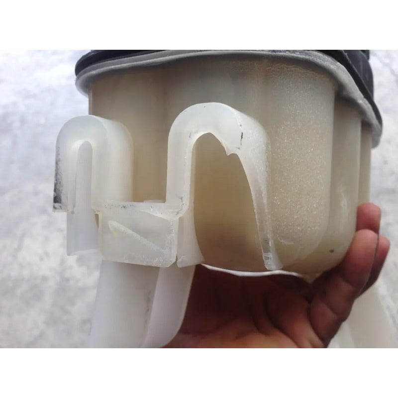 Deposito De Anticongelante Para Gmc Sierra 2007, 2008, 2009, 2010, 2011, 2012, 2013 Motor 4.8