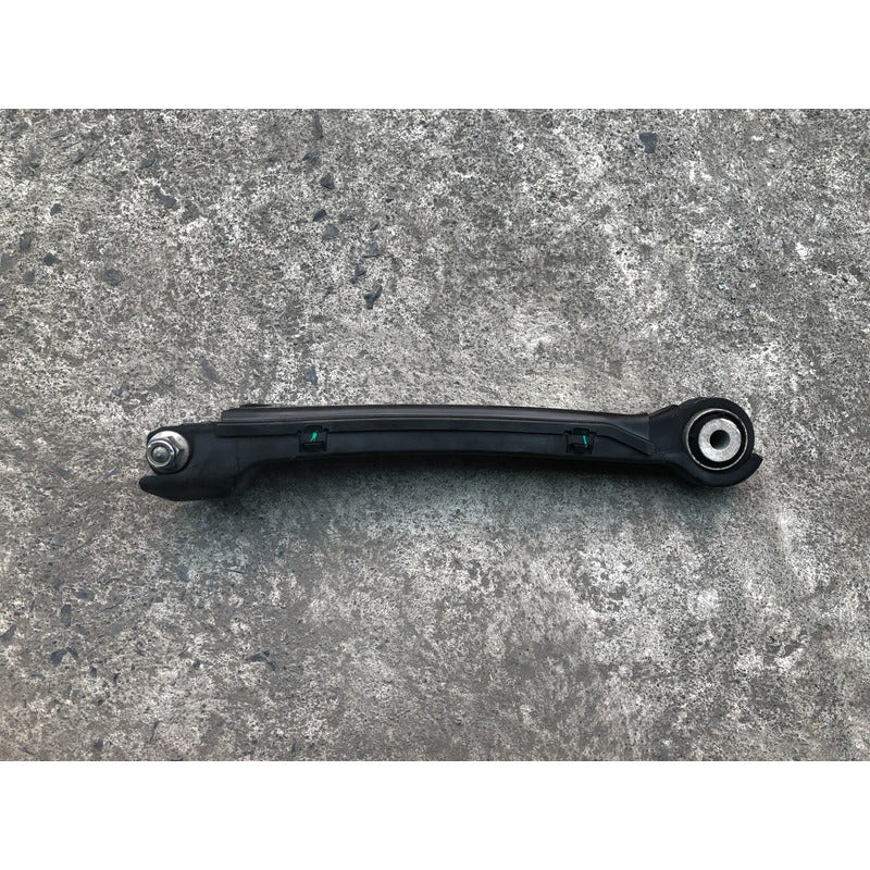 Tirante Trasero Izquierdo Inferior Para Mercedes Benz C300 2015, 2016, 2017, 2018, 2019, 2020, 2021, 2022, 2023, 2024, 2025 (motor 2.0 Litros) Original