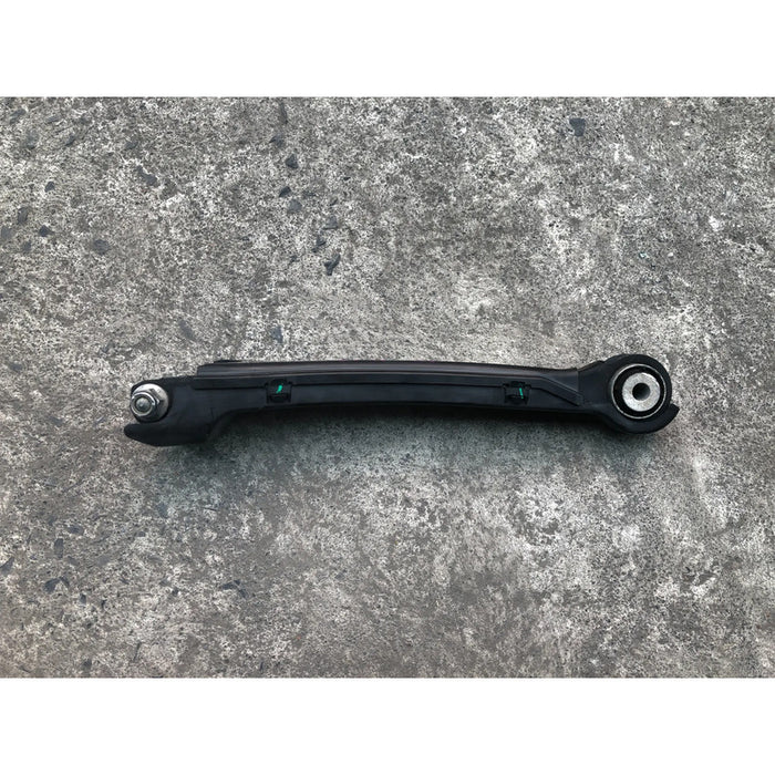 Tirante Trasero Izquierdo Inferior Para Mercedes Benz C300 2015, 2016, 2017, 2018, 2019, 2020, 2021, 2022, 2023, 2024, 2025 (motor 2.0 Litros) Original