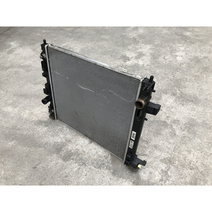 Radiador Original Para Camaro 2016 Al 2020 Motor 3.6