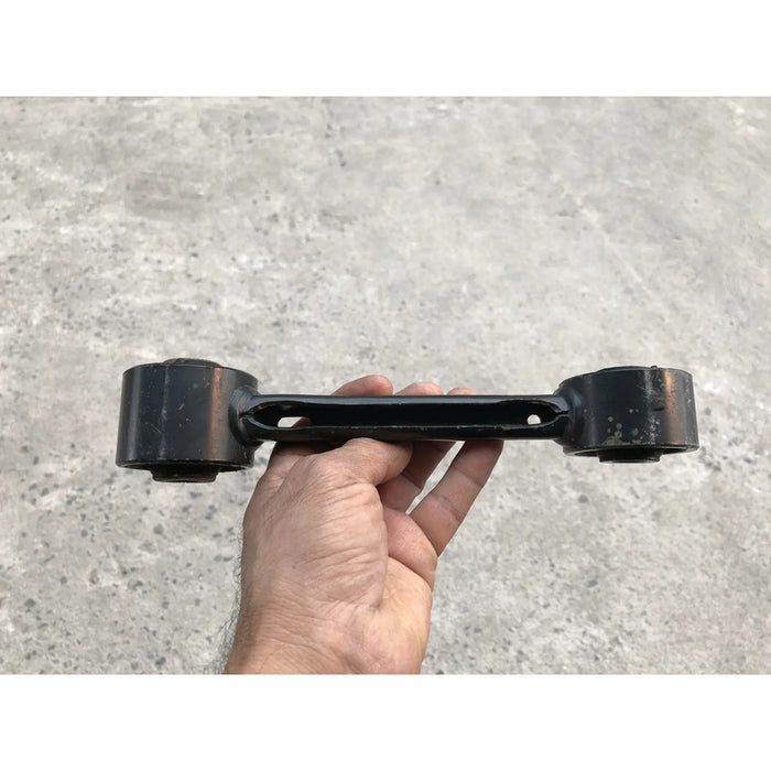 Tirante Trasero Derecho Inferior Para Toyota Highlander 2014, 2015, 2016, 2017, 2018, 2019 - Motor V6 3.5 Litros - Original