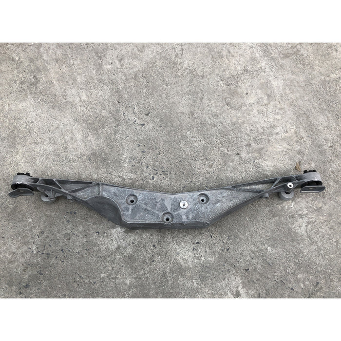 Soporte De Diferencial Trasero Para Bmw 228i & X1 2016, 2017, 2018, 2019, 2020, 2021, 2022, 2023, 2024 (motor 2.0 Litros)