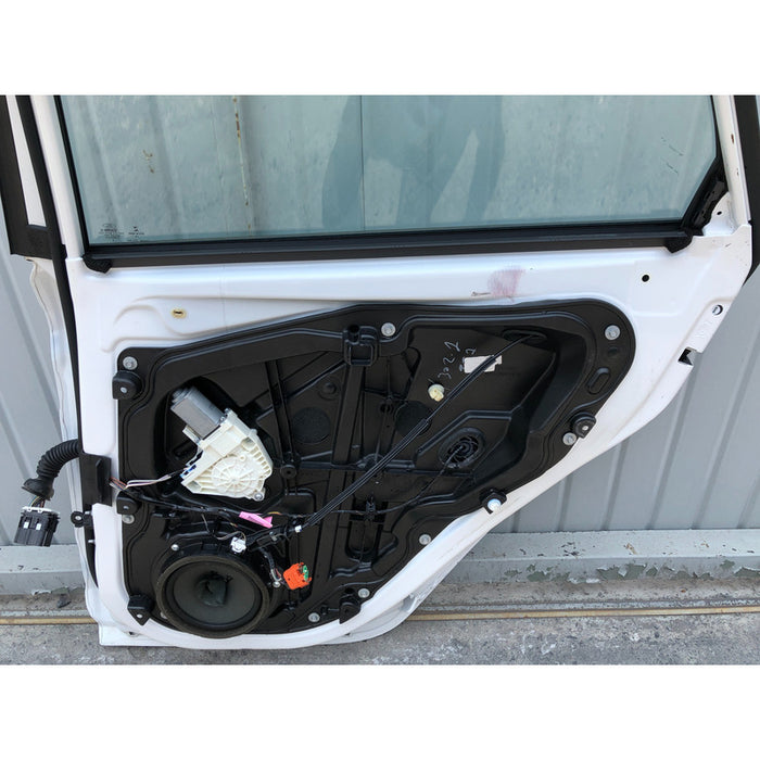 Puerta Trasera Derecha Ford Fiesta 2011 2012 2013 2014 2015 2016 2017 2018 2019 Trasera Derecho Blanco