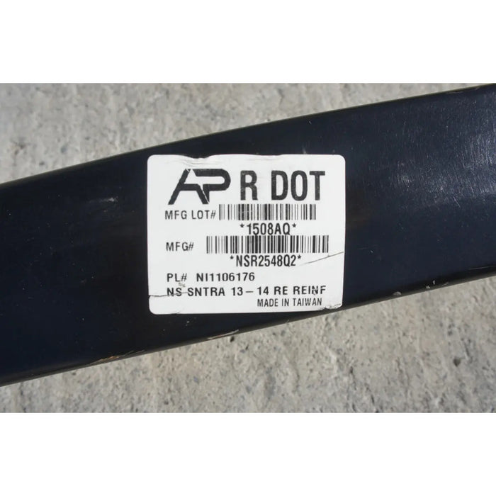 Refuerzo Trasero De Defensa Para Nissan Sentra 2013-2014