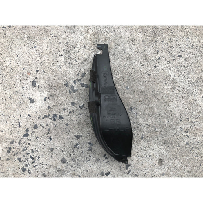 Lodera En Costado Trasero Izquierdo Versa 2012 Al 2019