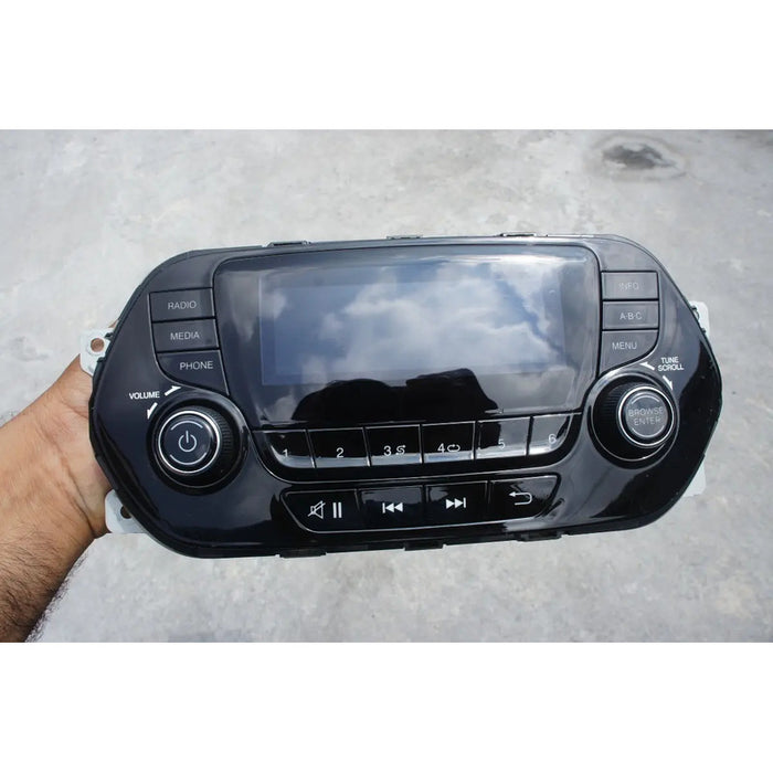 Autoestereo Auto-estereo Radio Para Dodge Neon 2017, 2018, 2019 - Original