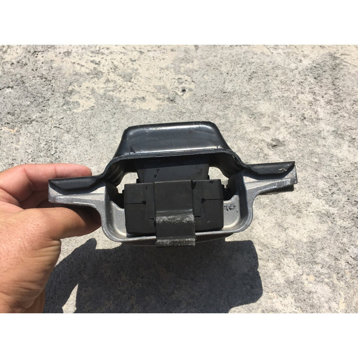 Soporte De Transmisión Izquierdo Passat 2012-2018 3.6 L