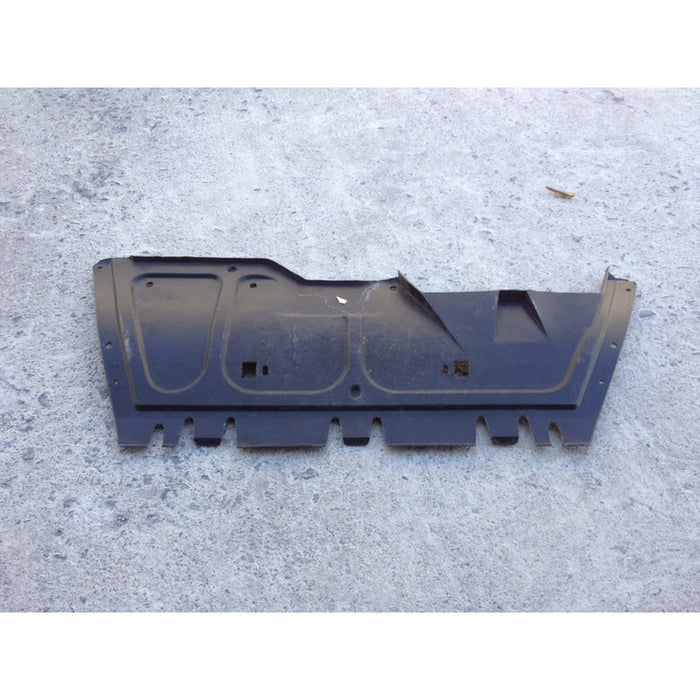 Tolva Inferior Central De Motor Jetta Clasico 2008 - 2014