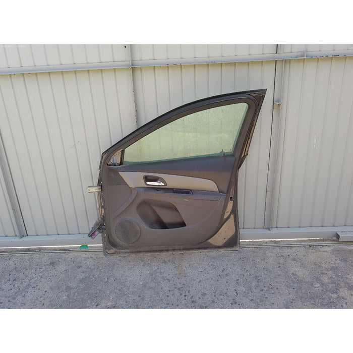 Puerta Delantera Derecha Para Chevrolet Cruze 2011, 2012, 2013, 2014, 2015 Original Delantera Derecho Plateado