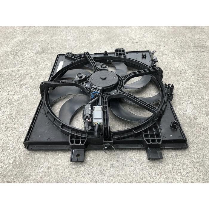 Motoventilador Para Nissan Versa 2015, 2016, 2017, 2018, 2019 Motor 1.6 Original