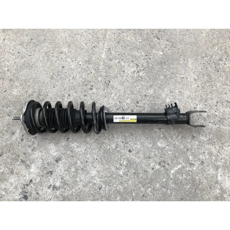 Amortiguador Delantero Izquierdo Original Para Mercedes Benz C300 2015, 2016, 2017, 2018, 2019, 2020, 2021, 2022 - Original
