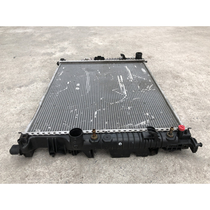 Radiador Original Para Gl450 2007 Al 2012 Motor 4.6