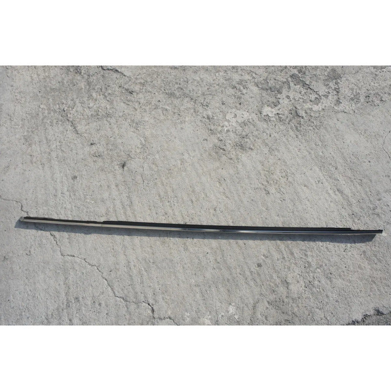 Moldura De Felpa Delantera Izquierda Para Cadillac Cts 2008, 2009, 2010, 2011, 2012, 2013, 2014 - Original