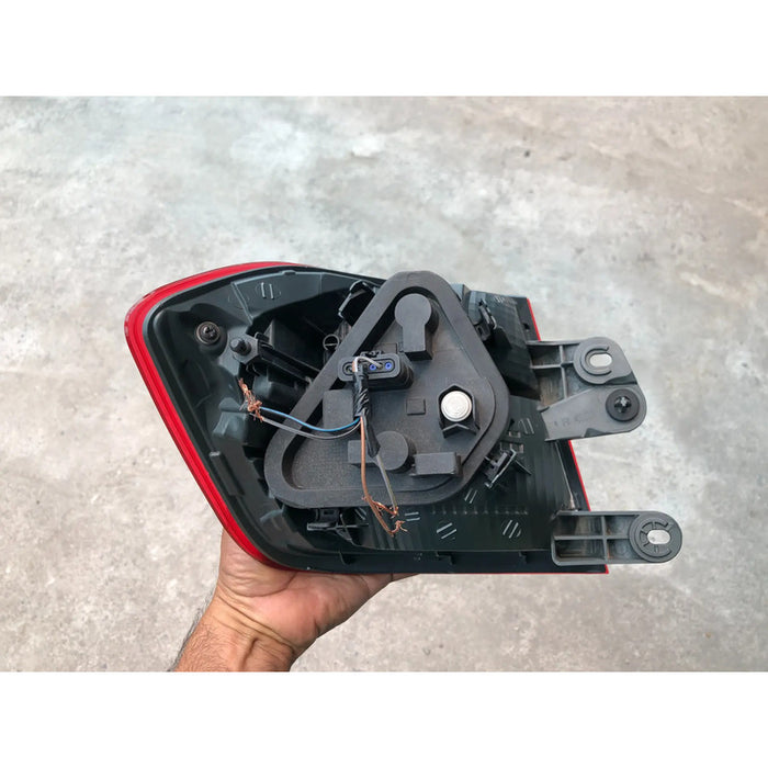 Calavera Derecha Exterior Original Para Bmw 328 Sedan 2012, 2013, 2014, 2015 Derecho/pasajero Rojo