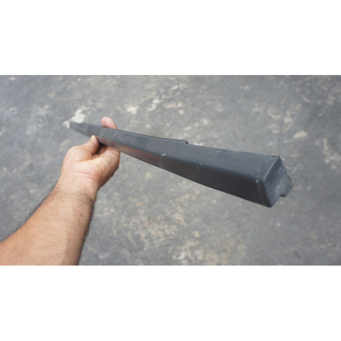 Moldura De Felpa Trasera Derecha Jaguar Xe 2015 - 2019*