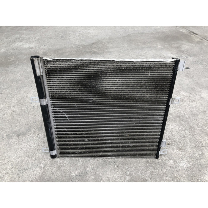 Condensador Original Para Cadillac Xt5 2017 Al 2024 3.6