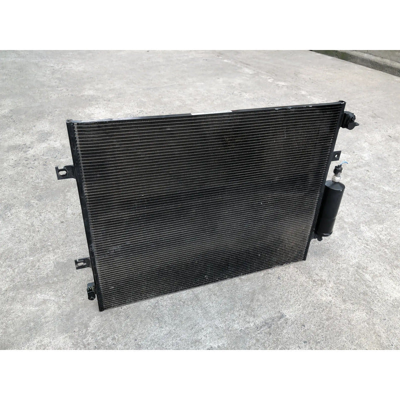 Condensador Original Para Nissan Titan 2017, 2018, 2019 Motor 5.6
