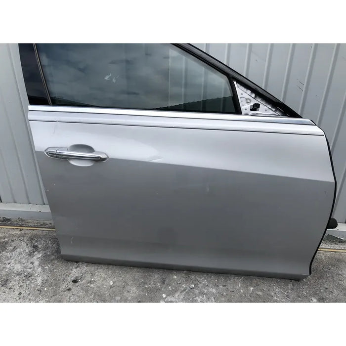 Puerta Delantera Derecha Original Cadillac Cts 2015, 2016, 2017, 2018, 2019 Delantera Derecho Gris
