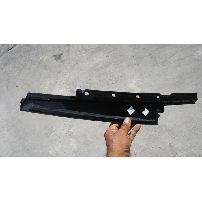 Moldura Marco Puerta Delantera Izquierda Para Jaguar Xe 2017, 2018, 2019 Original