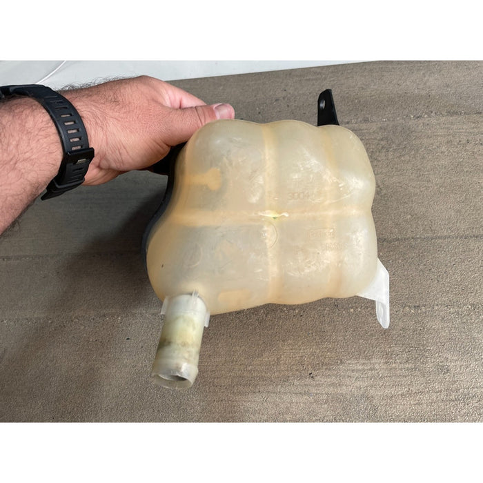 Deposito De Anticongelante Para Ford Explorer 2011, 2012, 2013, 2014, 2015, 2016, 2017, 2018, 2019 Motor 3.5 (original)