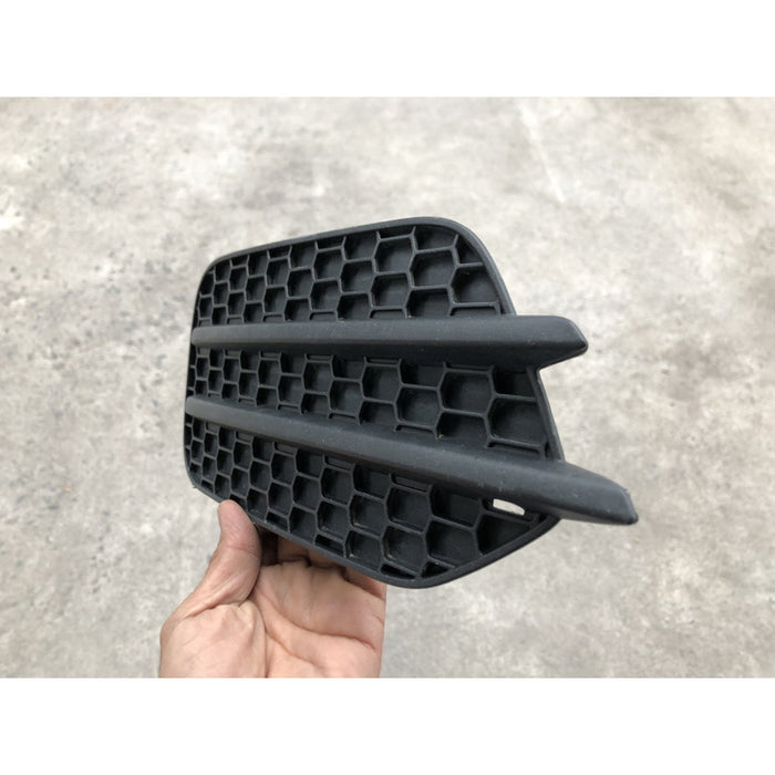 Parrilla Inferior Derecha Volkswagen Tiguan 2012, 2013, 2014, 2015, 2016 Mate