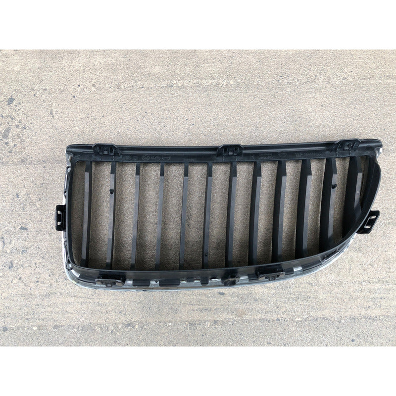 Parrilla Inferior Derecha Para Bmw 328 2007, 2008, 2009, 2010 Cromado