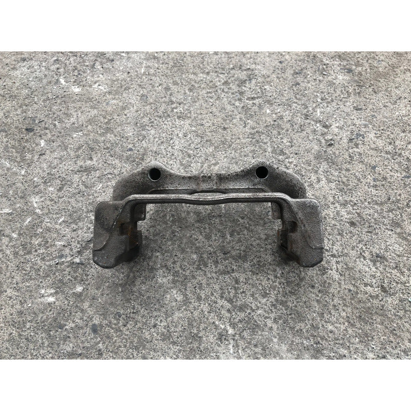 Porta Mordaza Delantera Izquierda Para Chrysler 300 2015, 2016, 2017, 2018, 2019, 2020, 2021, 2022, 2023 - Original