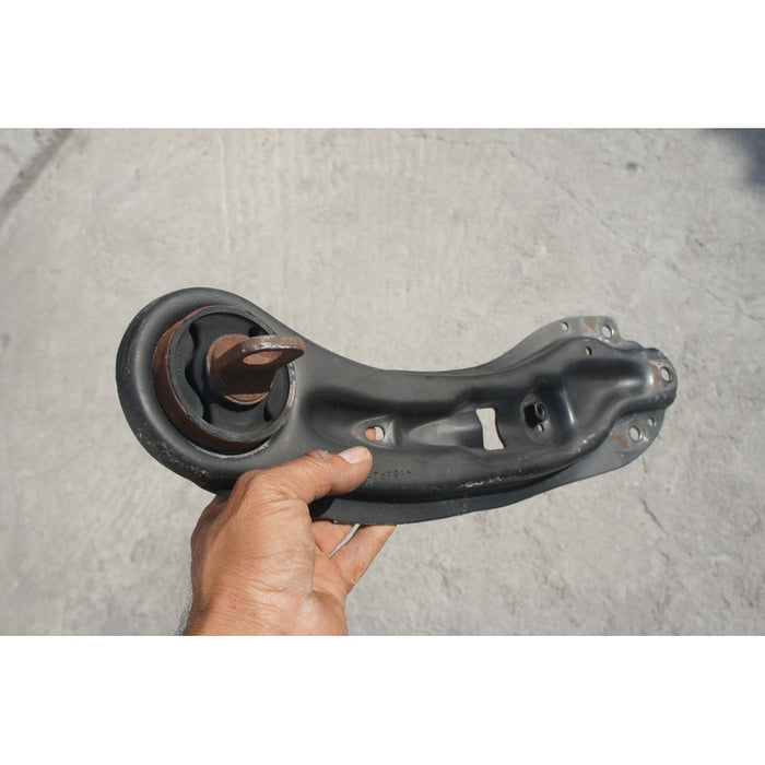 Tirante Trasero Izquierdo Dodge Journey 2011 2013 2015 2017
