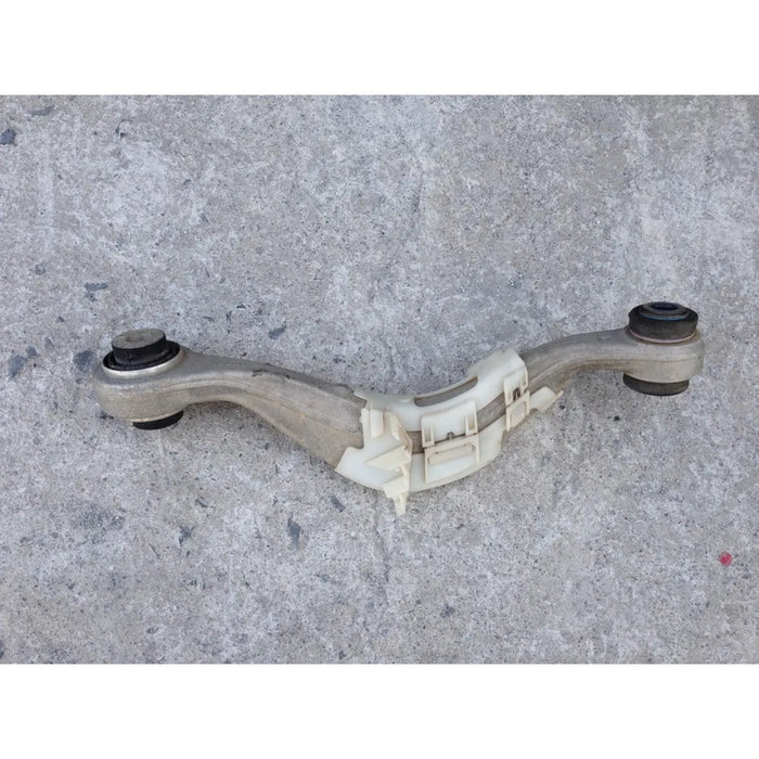 Tirante Trasero Derecho Central Para Bmw 530i 2017, 2018, 2019, 2020, 2021 Motor 2.0