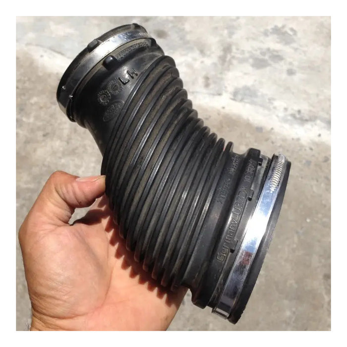 Manguera Porta Filtro Izquierdo Land Rover Lr4 2010, 2011, 2012, 2013 Motor 5.0