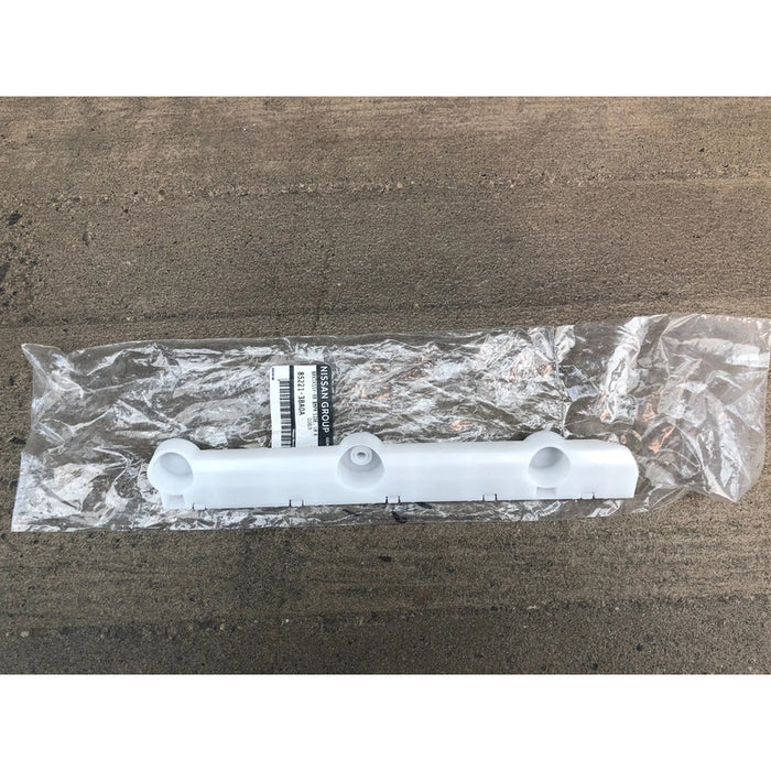 Guia Defensa Trasera Izquierda Para Nissan Versa 2012, 2013, 2014, 2015, 2016, 2017, 2018, 2019 - Original