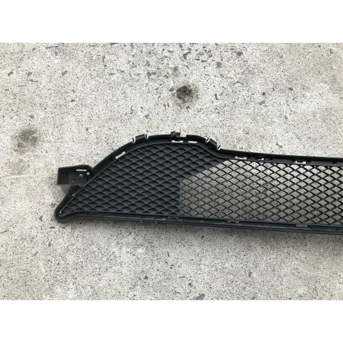 Parrilla Inferior Central Mercedes Benz Cla250 2014 2015 2016 2017 2018 2019, Original Negro Mate
