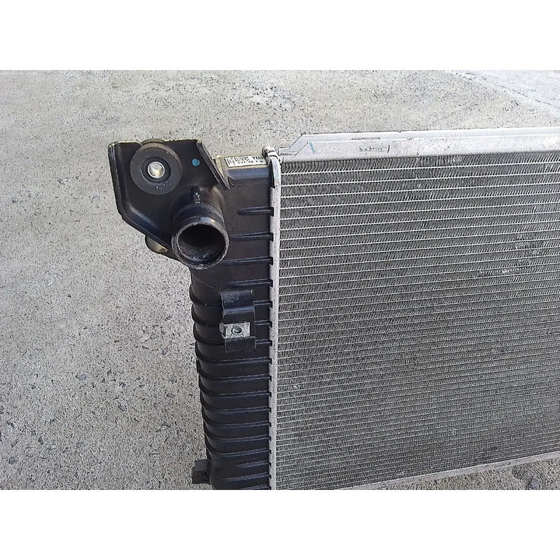 Radiador Agua Original Para Chevrolet Tahoe 2015, 2016, 2017, 2018, 2019, 2020 Motor 5.3 L