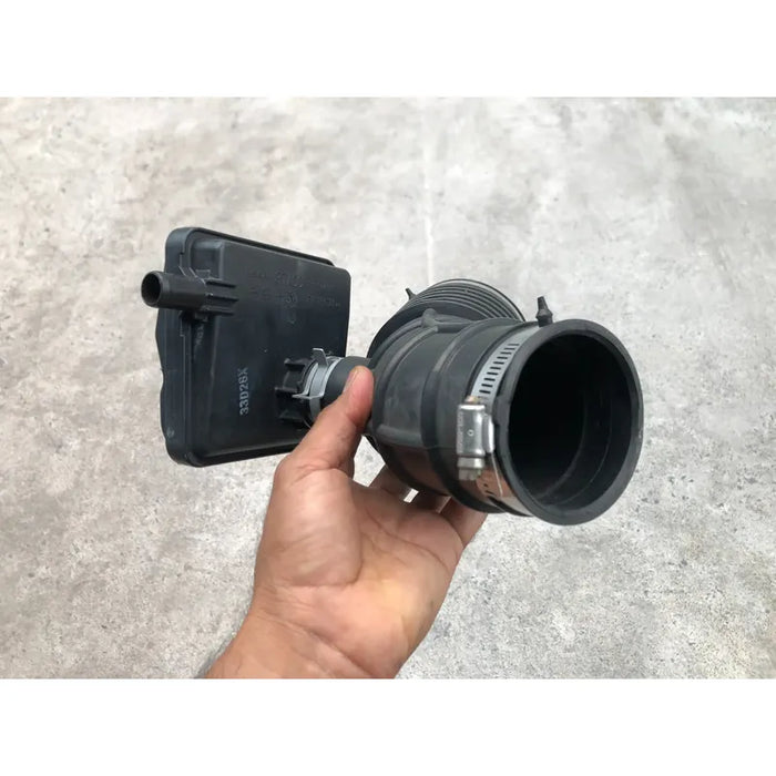 Manguera De Porta Filtro De Aire Para - Nissan Altima 2013, 2014, 2015, 2016, 2017, 2018 -- Motor 2.5 Litros, Original Genuina