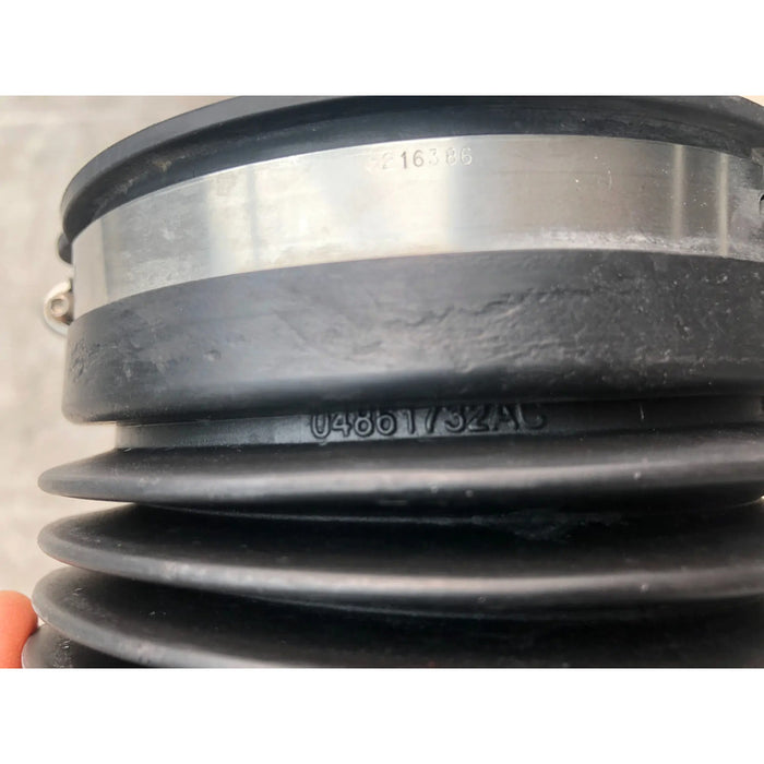 Manguera De Porta Filtro Caravan 2011, 2012, 2013, 2014, 2015, 2016, 2017,2018 Motor 3.6 (original)