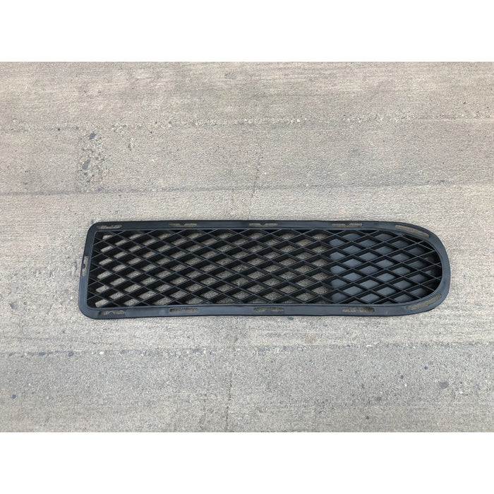 Parrilla Derecha Para Volkswagen Pointer 2000, 2001, 2002, 2003, 2004, 2005, 2006, 2007, 2008 Mate