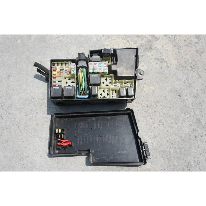 Caja De Fusibles Para Volvo V70 2004, 2005, 2006, 2007 - Original