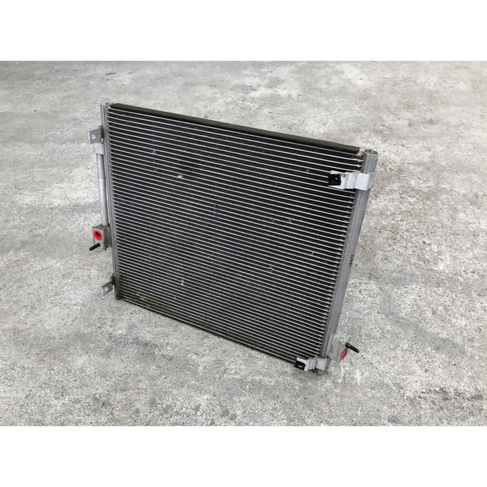 Condensador Para Tesla Model S Izquierdo 2012, 2013, 2014, 2015, 2016, 2017, 2018, 2019, 2020 - Original