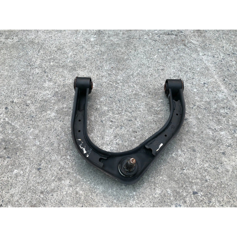 Horquilla Delantera Derecha Superior para Nissan Titan 2017 2018 2019 2020 2021 2022 2023 2024 4x2, Original