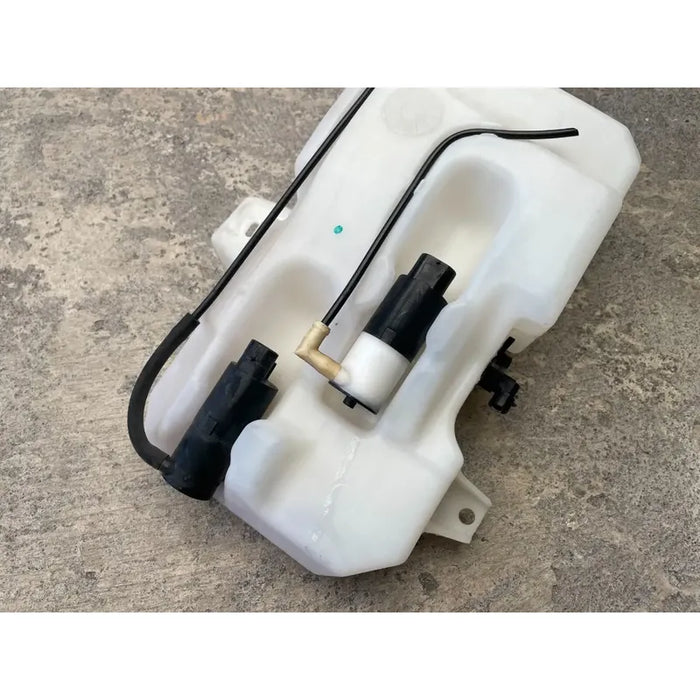 Deposito Limpia Parabrisas Para Gmc Yukon 2013-2014 6.0, 6.2