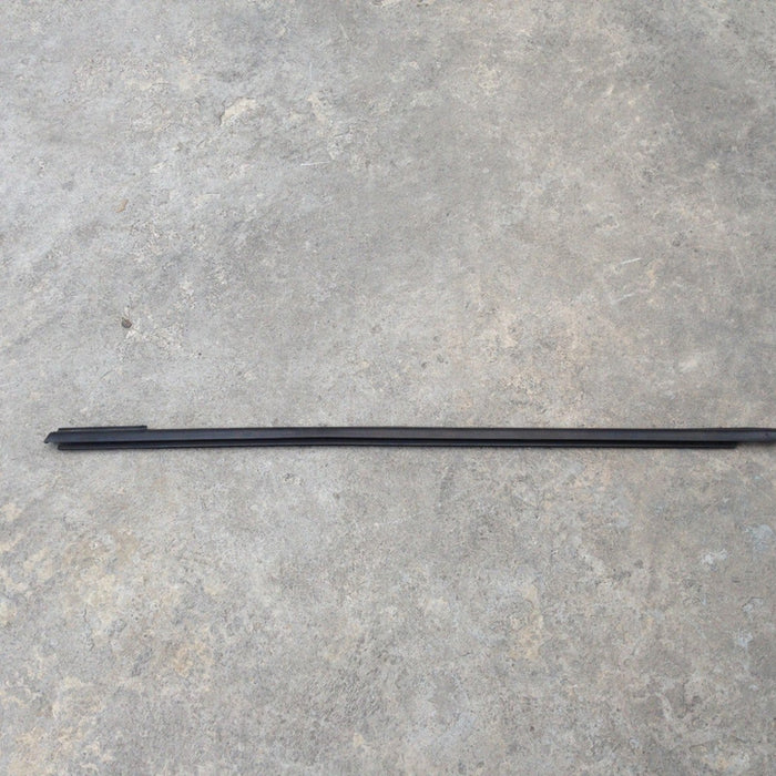 Moldura Felpa Puerta Delantera Izquierda Focus 2012 Al 2018