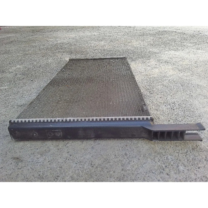 Condensador Original Para Bmw 550i, 2011, 2012, 2013, 2014, 2015, 2016 (motor 4.4)