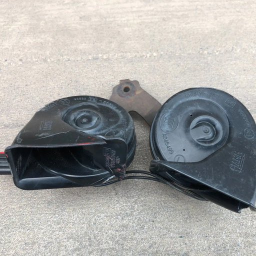 Claxon Fiamm Original Para Nissan Titan 2004, 2005, 2006, 2007, 2008, 2009, 2010, 2011, 2012, 2013, 2014, 2015, 2016, 2017, 2018, 2019, 2020, 2021