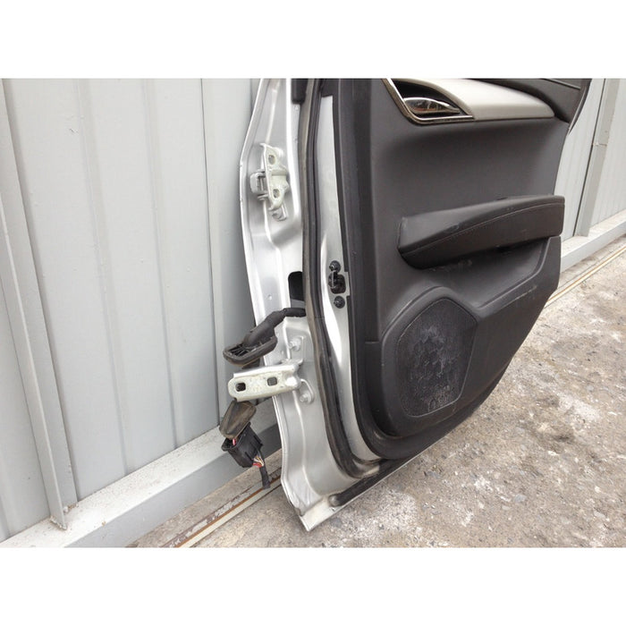 Puerta Trasera Derecha Cadillac Ats 2013 Al 2018
