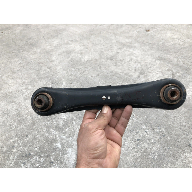 Tirante Trasero Izquierdo Inferior Para Mitsubishi Outlander 2016, 2017, 2018, 2019, 2020 - Motor 2.4 Litros, 4 Cilindros - Original
