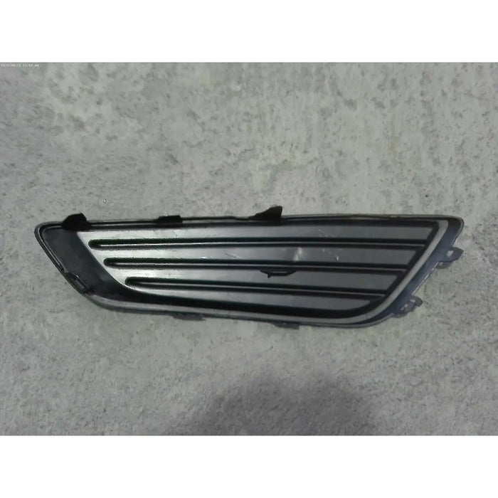 Moldura Derecha De Defensa Para Ford Focus 2016, 2017, 2018, 2019 Negro
