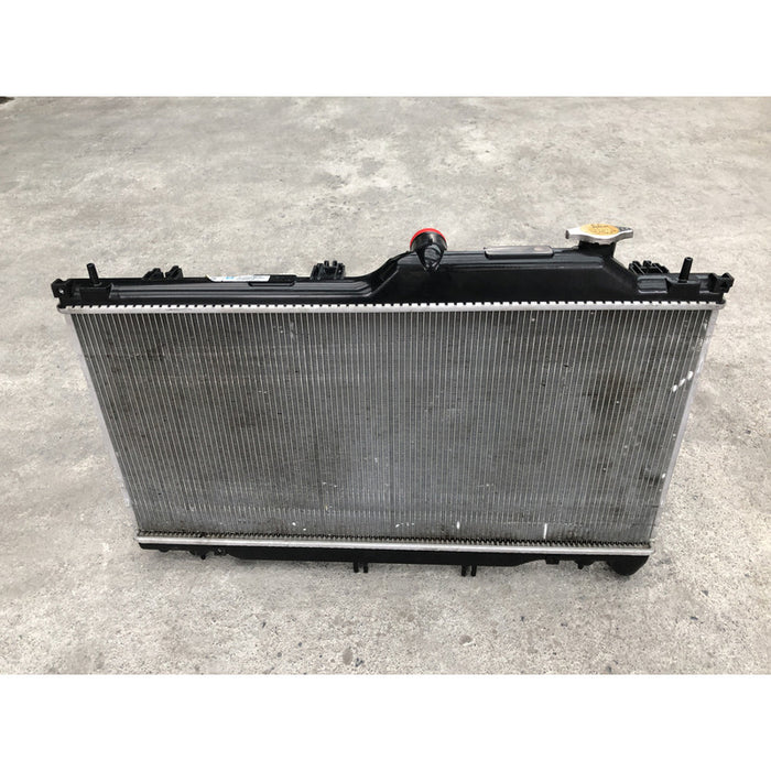 Radiador Original Para Legacy 2015 Al 2019 Motor 2.5