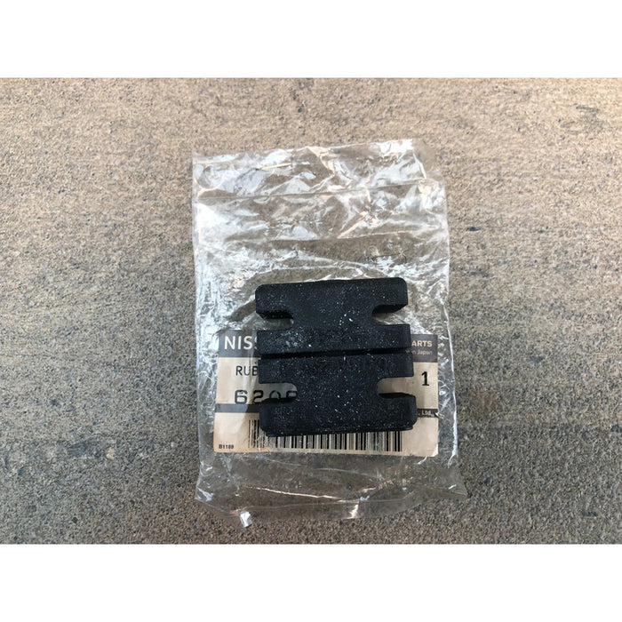 Goma Soporte Facia Delantera Nissan Frontier 1998 Al 2004