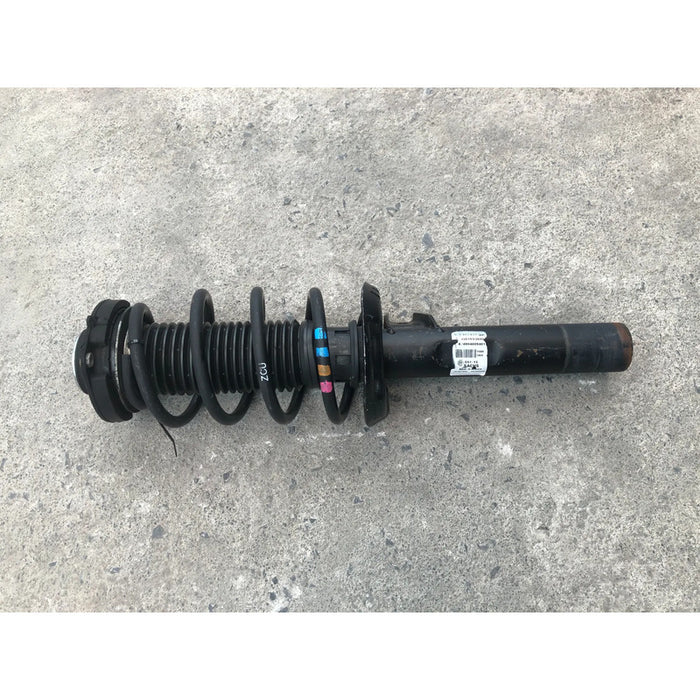 Amortiguador Delantero Izquierdo Para Volkswagen Jetta 2011, 2012, 2013, 2014, 2015, 2016, 2017, 2018 Motor 1.8 Original