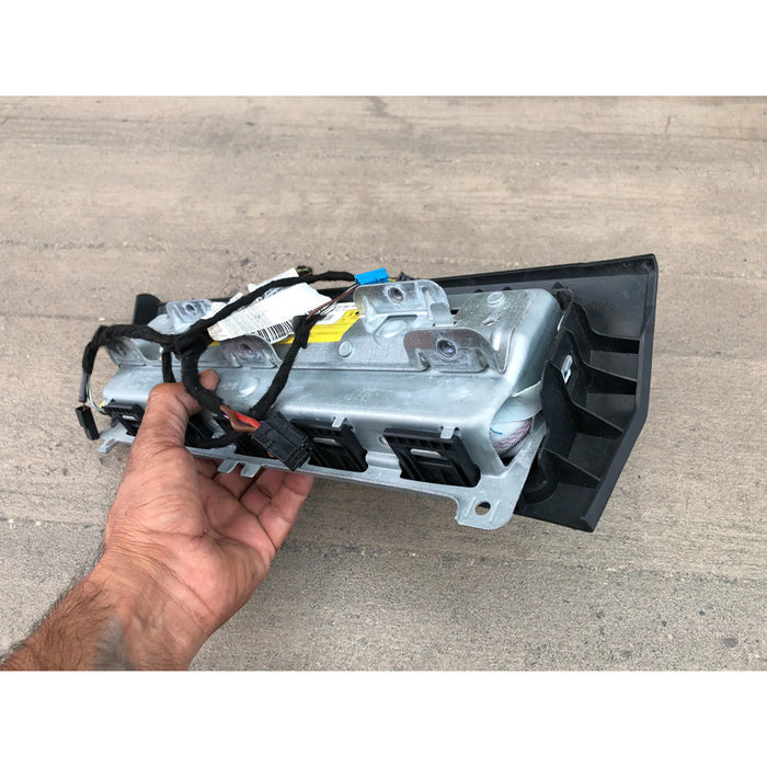 Bolsa De Aire Rodillas Copiloto Mercedes Benz Cla250 2014, 2015, 2016, 2017, 2018 Original Negro